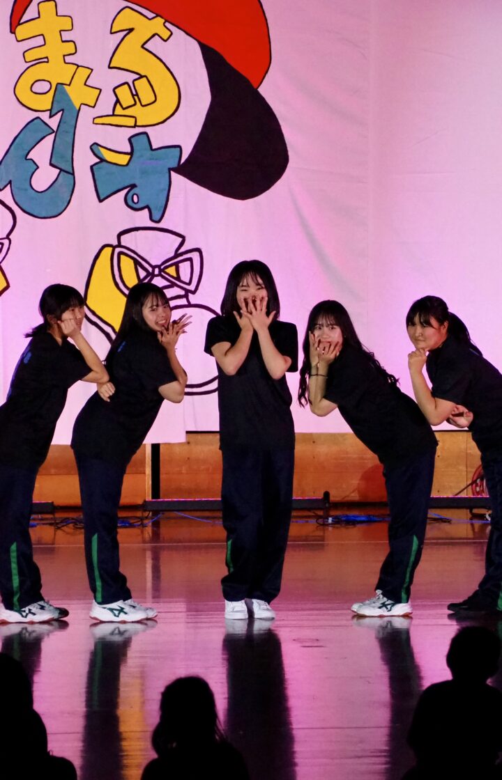 ダンス部が「まちだんす」に参加しました